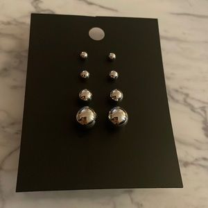 H&M Stud Earrings 4 Pack